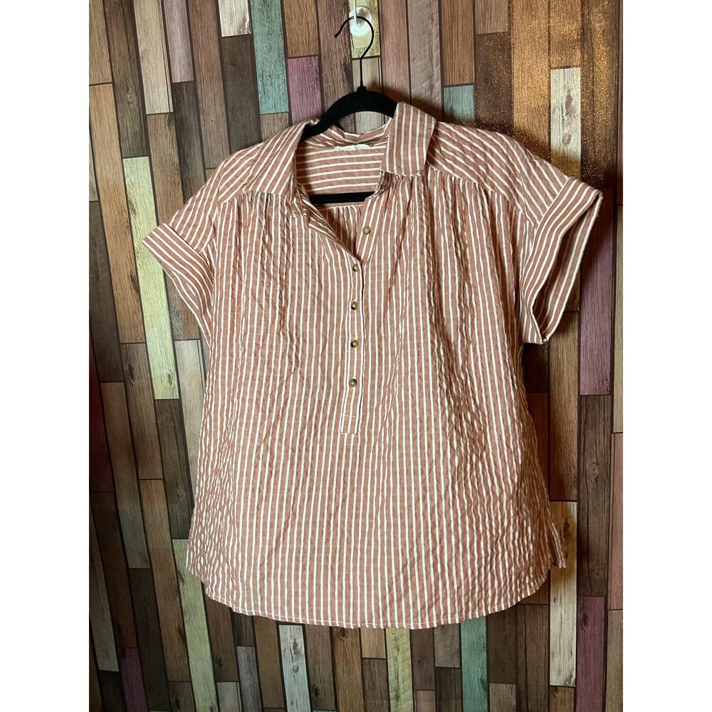 Entro Brownish and White Striped 6 Front Buttons Short Sleeve Top Size Small